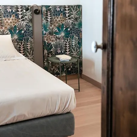 Dimora Fortebraccio Bed & Breakfast *