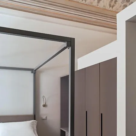 Dimora Fortebraccio Bed & Breakfast *