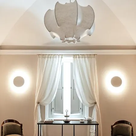 Dimora Fortebraccio Bed & Breakfast 4*