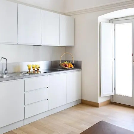 Dimora Fortebraccio Bed & Breakfast 4*