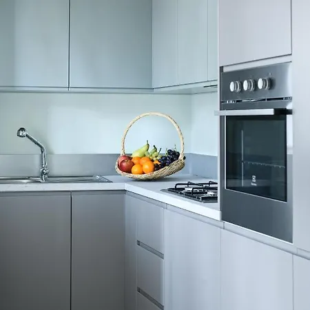 לינה וארוחת בוקר Dimora Fortebraccio ל'אקווילה