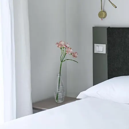 Bed and breakfast Dimora Fortebraccio 4*