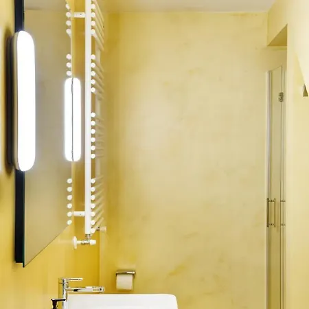 Bed & Breakfast Dimora Fortebraccio 4*