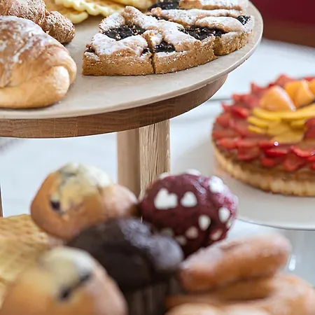 Bed & Breakfast Dimora Fortebraccio 4*