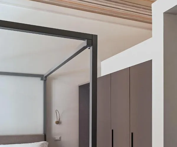 Dimora Fortebraccio Couette-café 4*