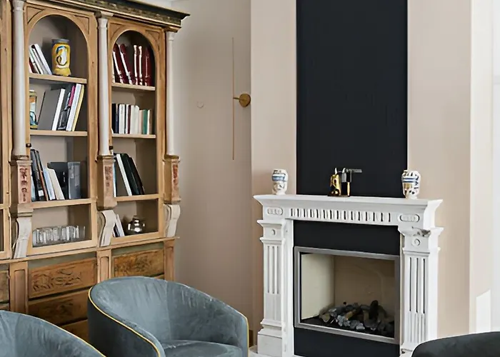 Dimora Fortebraccio Alojamento de Acomodação e Pequeno-almoço 4*